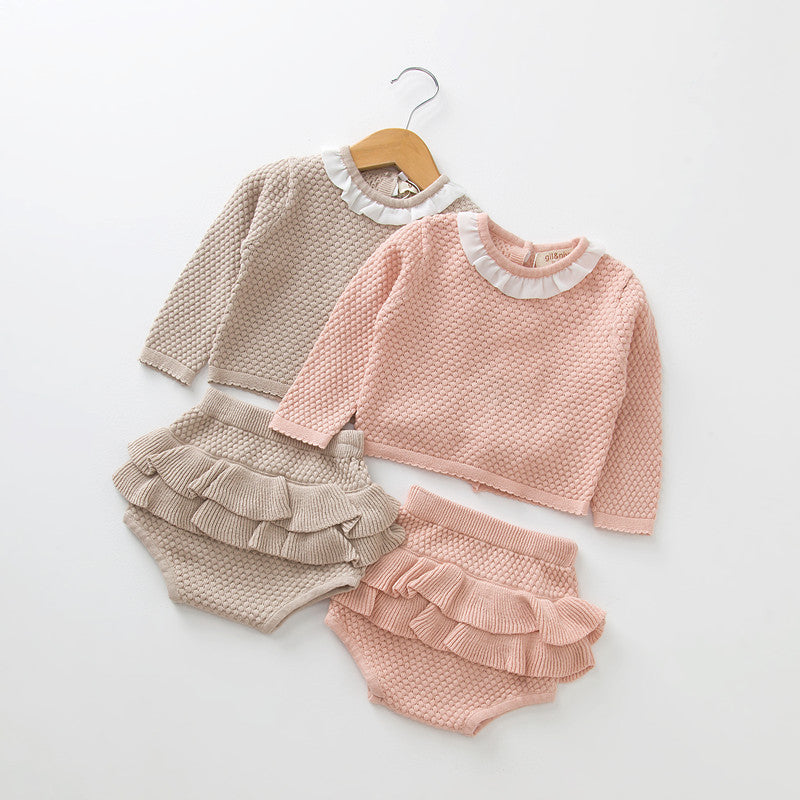 Two-piece baby knitted sweater shorts