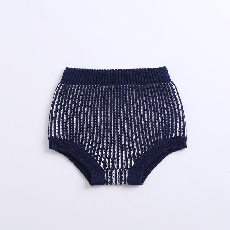 Two-piece baby knitted sweater shorts