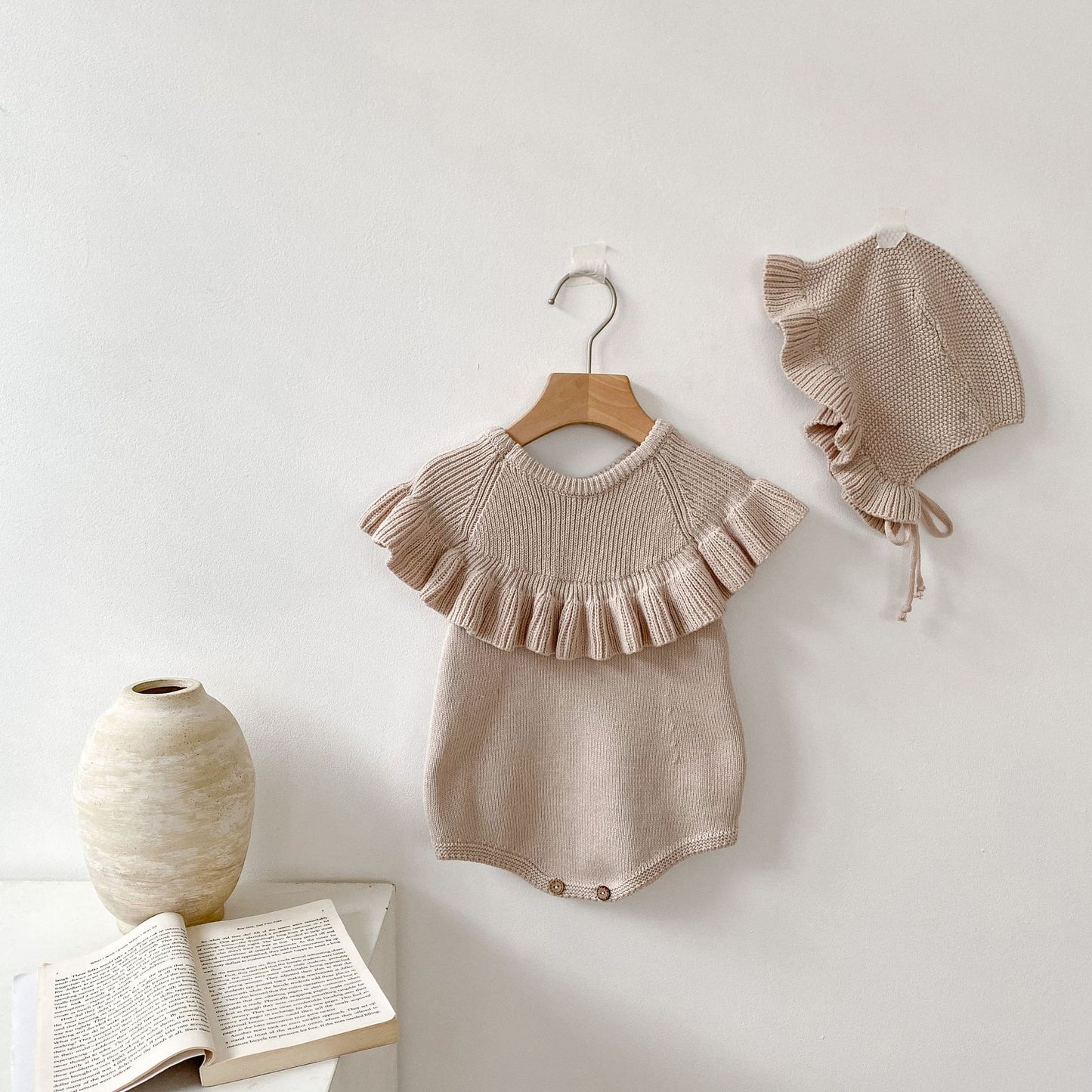 Baby Knitted Ruffled Sleeveless Romper Hat